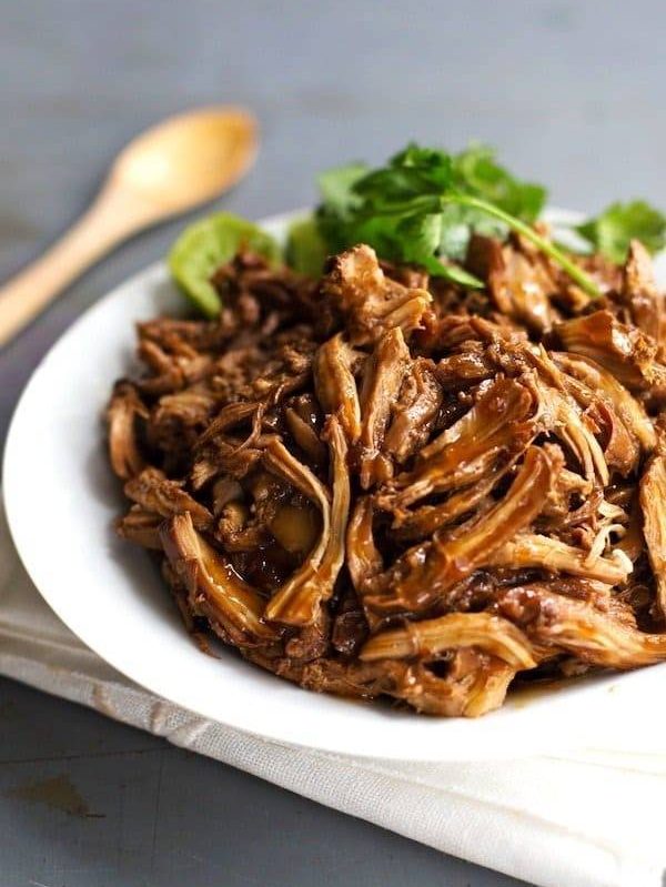 Honey Glazed Crockpot Chicken Adobo - simple pantry ingredients, hardly any hands-on time, 200 calories. | https://weightloss-progress.fit