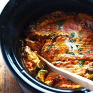 Super Easy Skinny Veggie Crockpot Lasagna - a handful of simple ingredients for a healthy family dinner. | https://weightloss-progress.fit